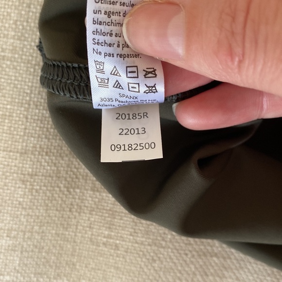 Spanx | faux leather | camo leggings - Picture 14 of 16